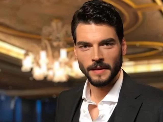 Yeni Dizide Tarihi Dönüşüm: Akın Akınözü'nden Radikal İmaj Değişikliği!